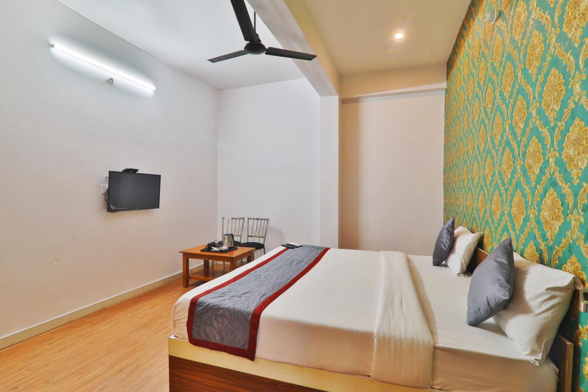 Divine Glory Hotel Lucknow Zewnętrze zdjęcie